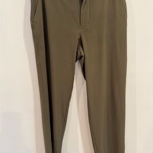 GAP women’s active wear set of 3 Khaki Chinos